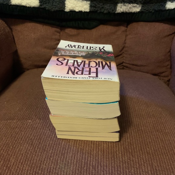 Fern Michaels 4 book bundle - Picture 5 of 13